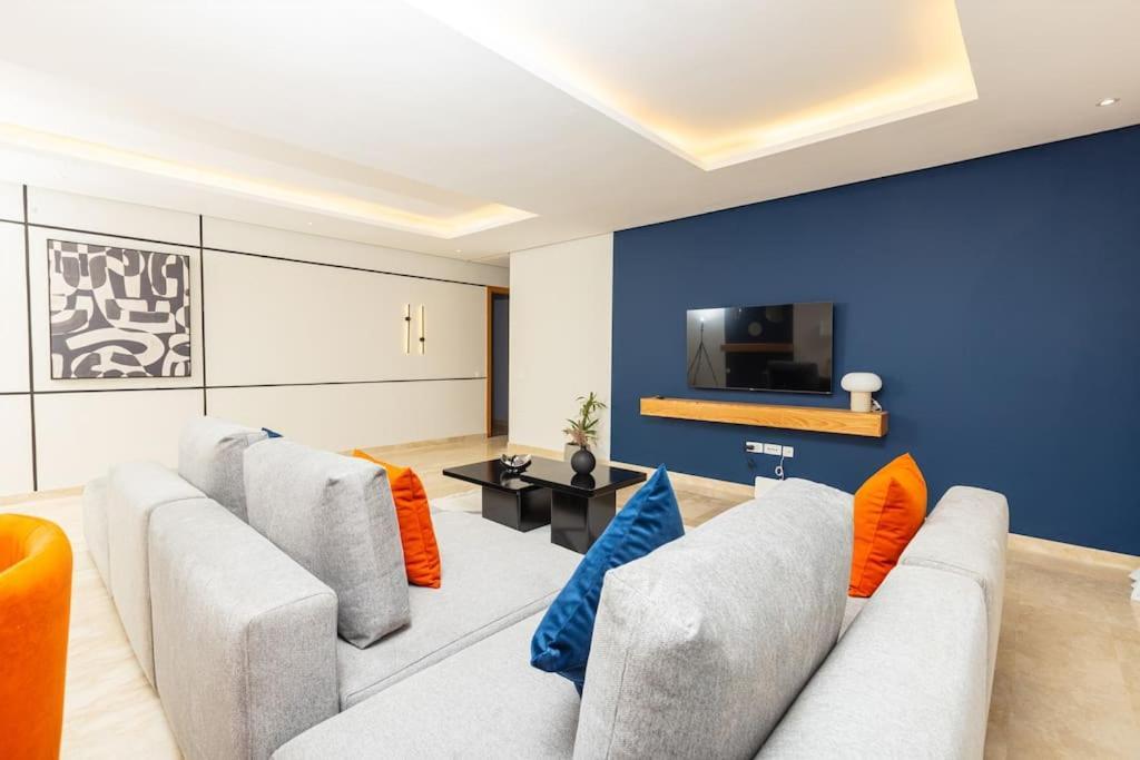 Apartament Modern 2Br Retreat In Marina Sale Luxury Living Hajja Zewnętrze zdjęcie