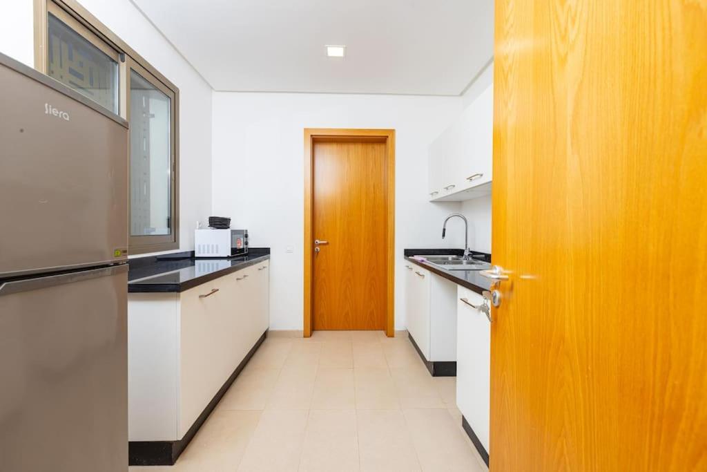 Apartament Modern 2Br Retreat In Marina Sale Luxury Living Hajja Zewnętrze zdjęcie